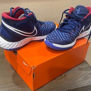 Nike Big Boys Kevin Durant sneakers in size 45US